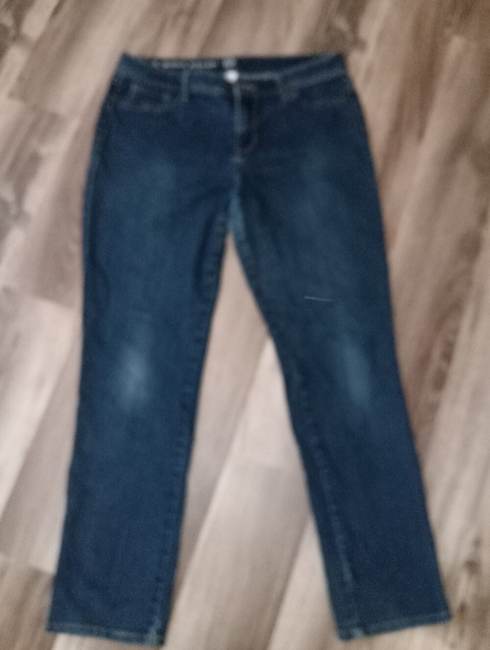 W62 Signature Fit Straight Leg Dark Blue Jeans - Picture 1 of 4
